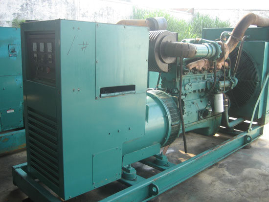 临泽租赁发电机- 发电机碳刷磨损的原因是什么