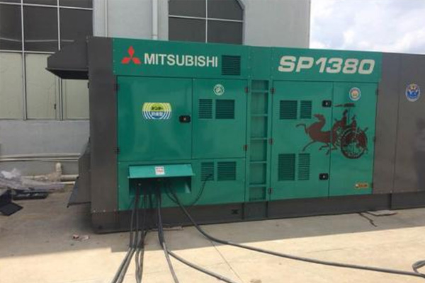 临泽为什么有些柴油发电机组的输出电压可以调节？