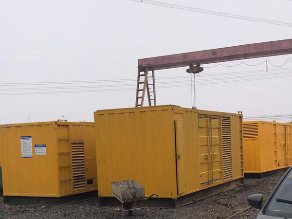 临泽100kw柴油发电机组每小时油耗？